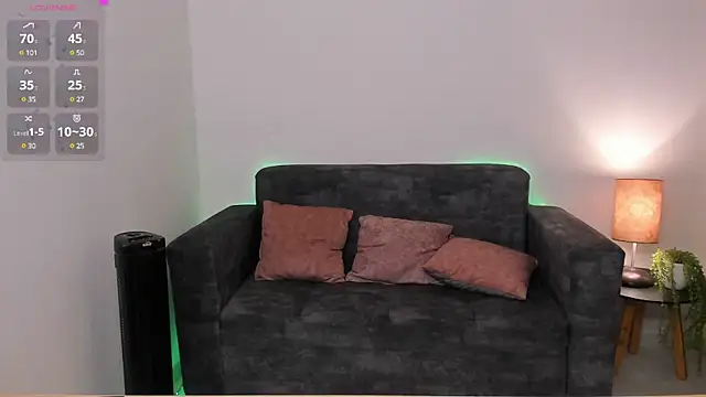 Snapshot of Nathalie_29 chatting on March 2025 02:29:02 PM Nathalie 29 online show from March 2025 02:29:02 PM