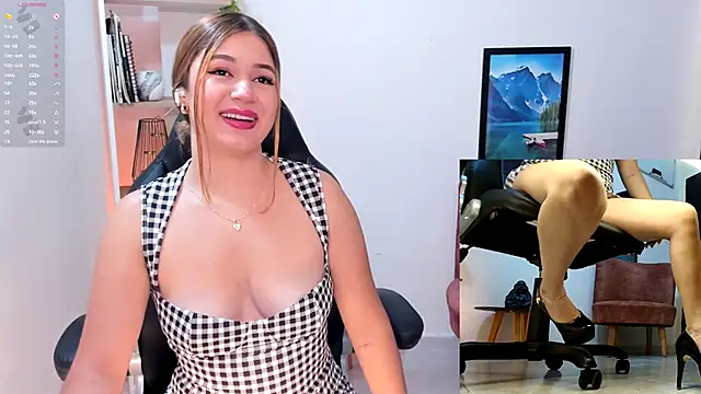 Snapshot of Nathalie_29 chatting on October 2025 06:48:01 PM Nathalie 29 online show from October 2025 06:48:01 PM