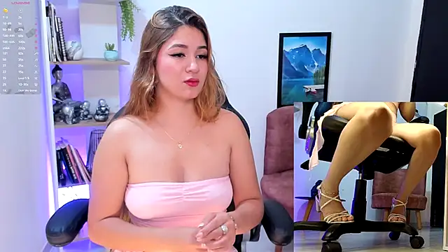 Snapshot of Nathalie_29 chatting on October 2025 02:53:02 AM Nathalie 29 online show from October 2025 02:53:02 AM