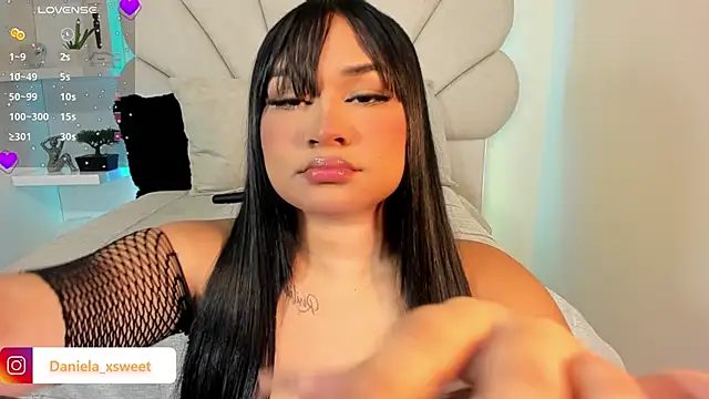 Danielaangelina online show from November 2025 06:19:01 AM