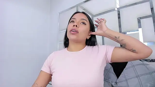 ZoeWan69 online show from January 2026 11:36:01 AM