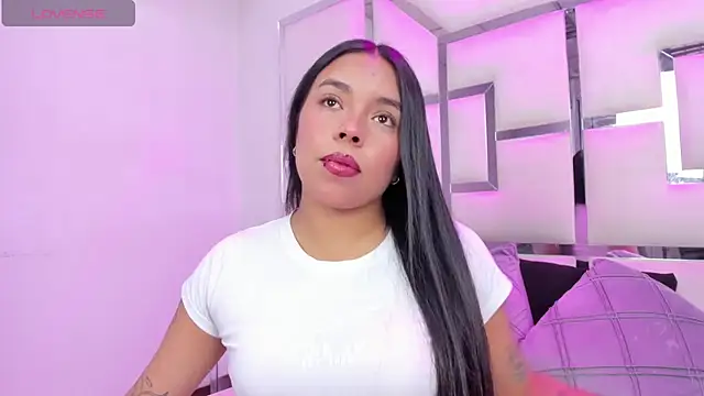 ZoeWan69 online show from February 2026 01:40:01 PM