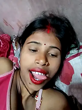 Snapshot of Miss_triha chatting on February 2025 12:52:02 AM Miss triha online show from February 2025 12:52:02 AM