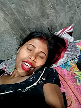 Snapshot of Miss_triha chatting on March 2025 01:48:01 AM Miss triha online show from March 2025 01:48:01 AM