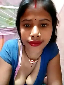 Snapshot of Miss_triha chatting on March 2025 02:32:01 AM Miss triha online show from March 2025 02:32:01 AM