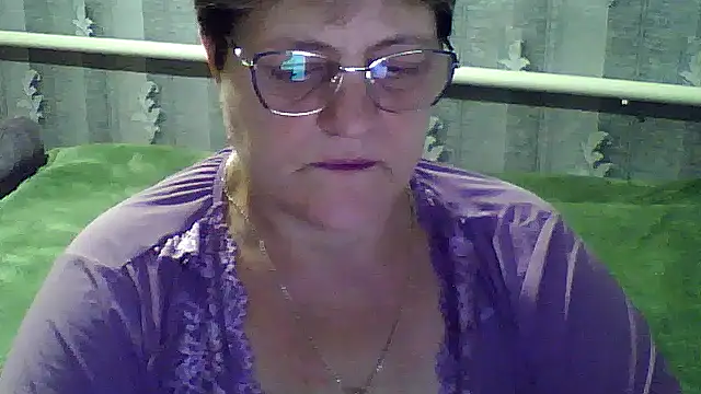 Snapshot of ElzaJewel chatting on October 2025 11:40:01 AM ElzaJewel online show from October 2025 11:40:01 AM