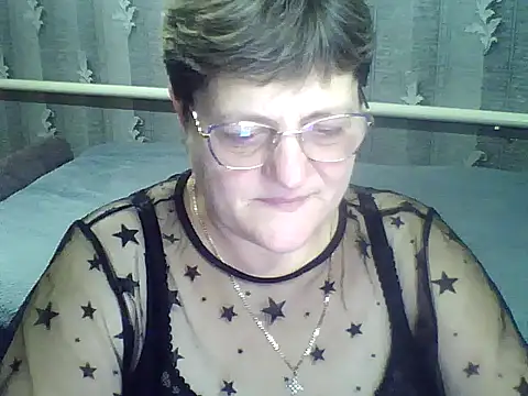 Snapshot of ElzaJewel chatting on December 2025 07:51:02 PM ElzaJewel online show from December 2025 07:51:02 PM