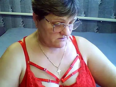 Snapshot of ElzaJewel chatting on January 2026 12:43:01 PM ElzaJewel online show from January 2026 12:43:01 PM