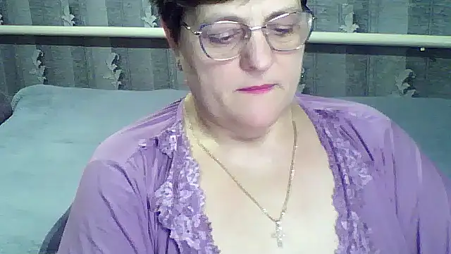 Snapshot of ElzaJewel chatting on February 2026 10:22:02 AM ElzaJewel online show from February 2026 10:22:02 AM