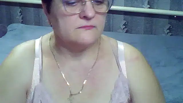 Snapshot of ElzaJewel chatting on February 2026 09:27:01 PM ElzaJewel online show from February 2026 09:27:01 PM