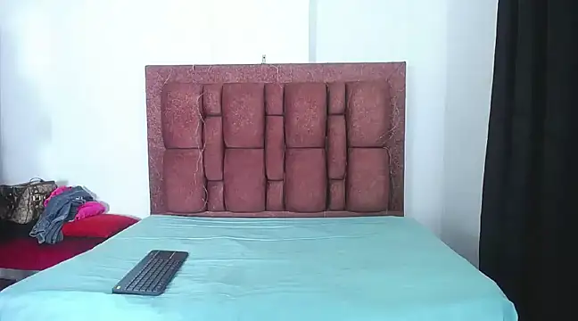 vKatalinacooper online show from February 2025 01:22:01 AM