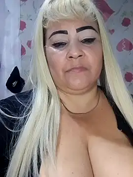 BonniAdams online show from November 2025 01:37:02 AM