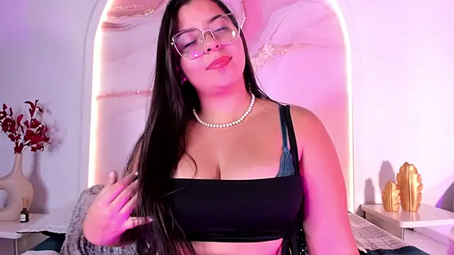 Sofii Lopezz online show from February 2025 05:50:01 PM