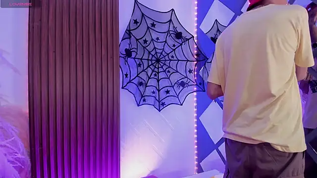 Allen Starck online show from October 2025 03:04:02 AM