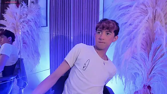 Allen Starck online show from November 2025 03:16:02 AM