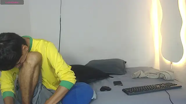 Snapshot of the_murderer chatting on March 2025 08:25:02 AM the murderer online show from March 2025 08:25:02 AM