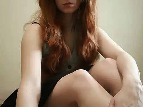 Snapshot of _AliceOwen_ chatting on February 2025 11:37:02 PM AliceOwen online show from February 2025 11:37:02 PM