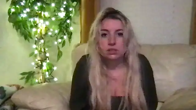 Snapshot of kaliii_jones chatting on February 2025 04:16:02 AM kaliii jones online show from February 2025 04:16:02 AM