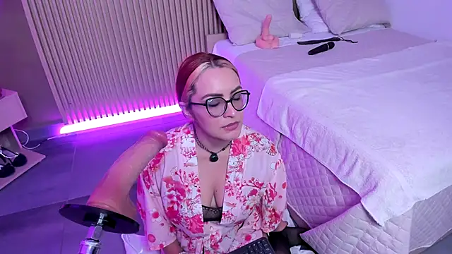 Snapshot of JessyCream chatting on October 2025 08:40:02 PM JessyCream online show from October 2025 08:40:02 PM