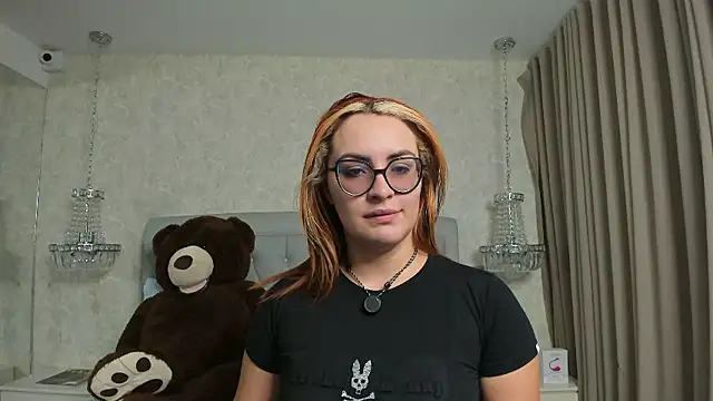 Snapshot of JessyCream chatting on October 2025 02:04:01 PM JessyCream online show from October 2025 02:04:01 PM