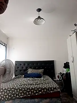 liamlara online show from February 2025 02:59:02 PM