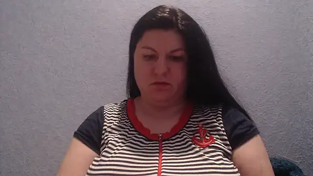 KiraSwee online show from December 2025 06:49:02 PM