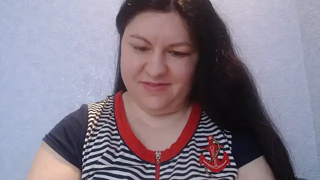 KiraSwee online show from January 2026 07:22:01 AM