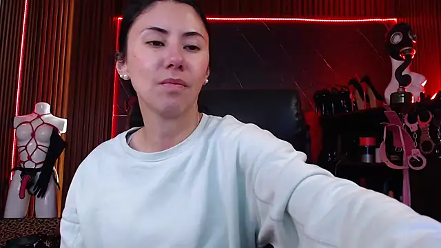 XiaQueen online show from September 2025 08:14:01 PM