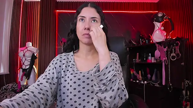 XiaQueen online show from October 2025 03:13:01 PM