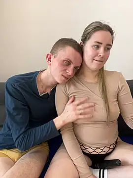 Snapshot of alisanikita chatting on March 2025 07:19:01 AM alisanikita online show from March 2025 07:19:01 AM