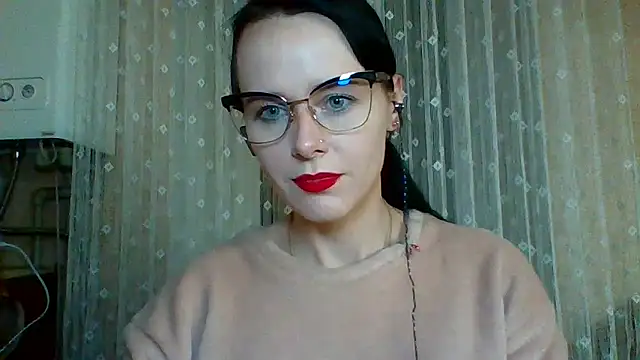 LuminousLady online show from March 2025 06:34:01 PM