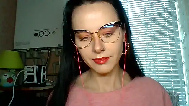 LuminousLady online show from September 2025 07:23:01 AM