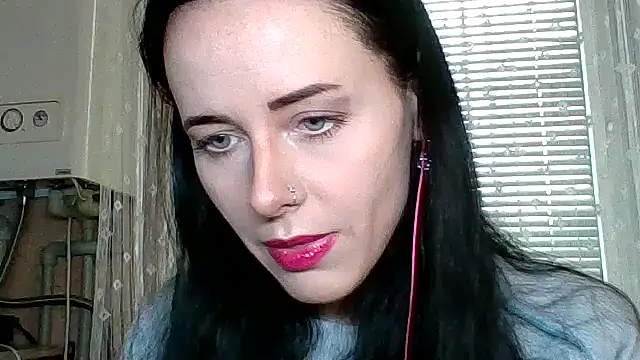 LuminousLady online show from October 2025 01:22:02 PM