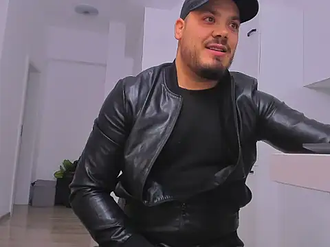 ZackMasterss online show from November 2025 01:26:02 AM