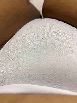 Snapshot of tunenarica22 chatting on November 2025 08:29:01 PM tunenarica22 online show from November 2025 08:29:01 PM