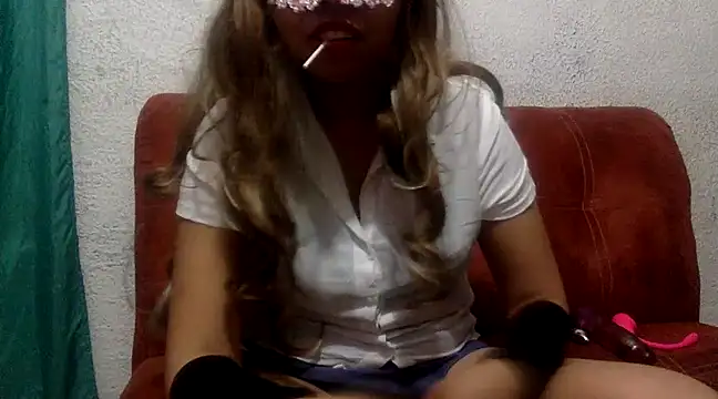 sharonlopez9611 online show from February 2025 04:44:02 AM