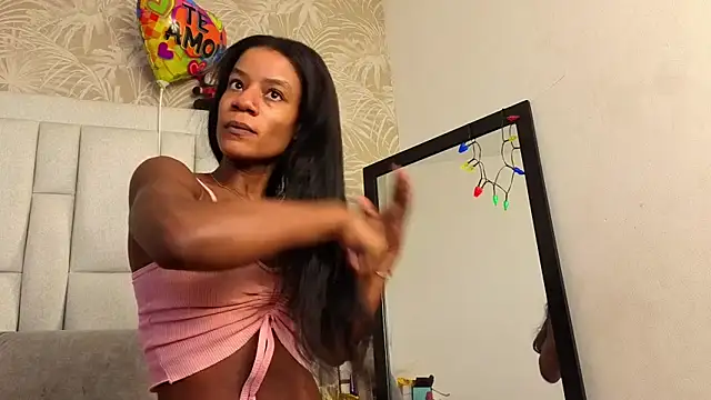 dafnnelewis online show from January 2026 11:25:01 AM