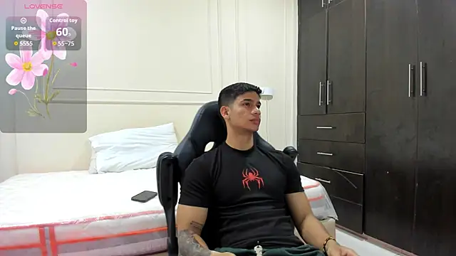 Snapshot of ANDRES_STUD chatting on April 2026 03:52:01 AM ANDRES STUD online show from April 2026 03:52:01 AM