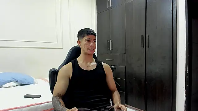 Snapshot of ANDRES_STUD chatting on April 2026 03:22:01 AM ANDRES STUD online show from April 2026 03:22:01 AM