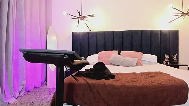 nattashaa7 online show from February 2025 05:36:01 PM