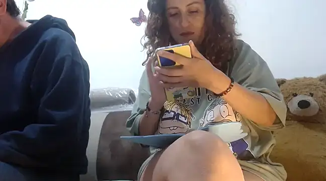 Snapshot of jeans_and_emma chatting on February 2025 01:02:02 AM jeans and emma online show from February 2025 01:02:02 AM