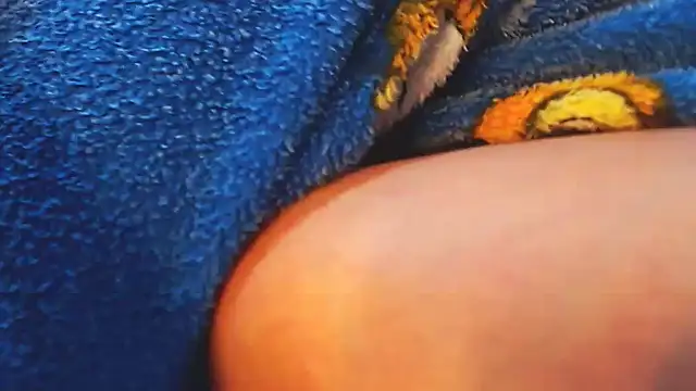 Snapshot of jeans_and_emma chatting on February 2025 07:26:02 AM jeans and emma online show from February 2025 07:26:02 AM