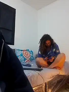 Snapshot of jeans_and_emma chatting on September 2025 12:24:02 AM jeans and emma online show from September 2025 12:24:02 AM