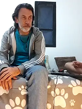 Snapshot of jeans_and_emma chatting on September 2025 11:41:01 PM jeans and emma online show from September 2025 11:41:01 PM