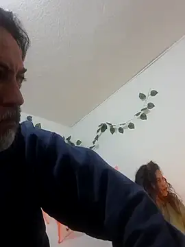 Snapshot of jeans_and_emma chatting on October 2025 09:20:01 AM jeans and emma online show from October 2025 09:20:01 AM