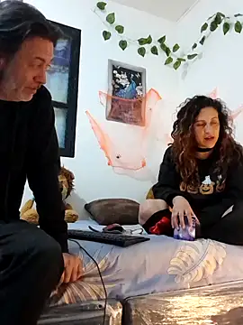 Snapshot of jeans_and_emma chatting on November 2025 02:46:02 AM jeans and emma online show from November 2025 02:46:02 AM