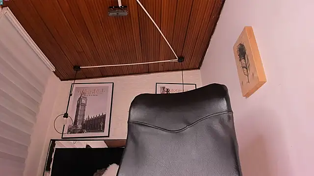 tylla  online show from January 2026 07:41:02 PM