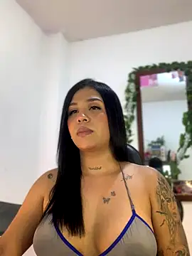 Snapshot of tinalove7 chatting on November 2025 10:30:02 PM tinalove7 online show from November 2025 10:30:02 PM