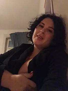 Snapshot of LunaSoleil9 chatting on February 2025 07:30:02 PM LunaSoleil9 online show from February 2025 07:30:02 PM