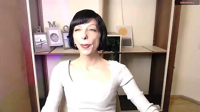  AngeliaFlow  online show from October 2025 07:05:02 AM